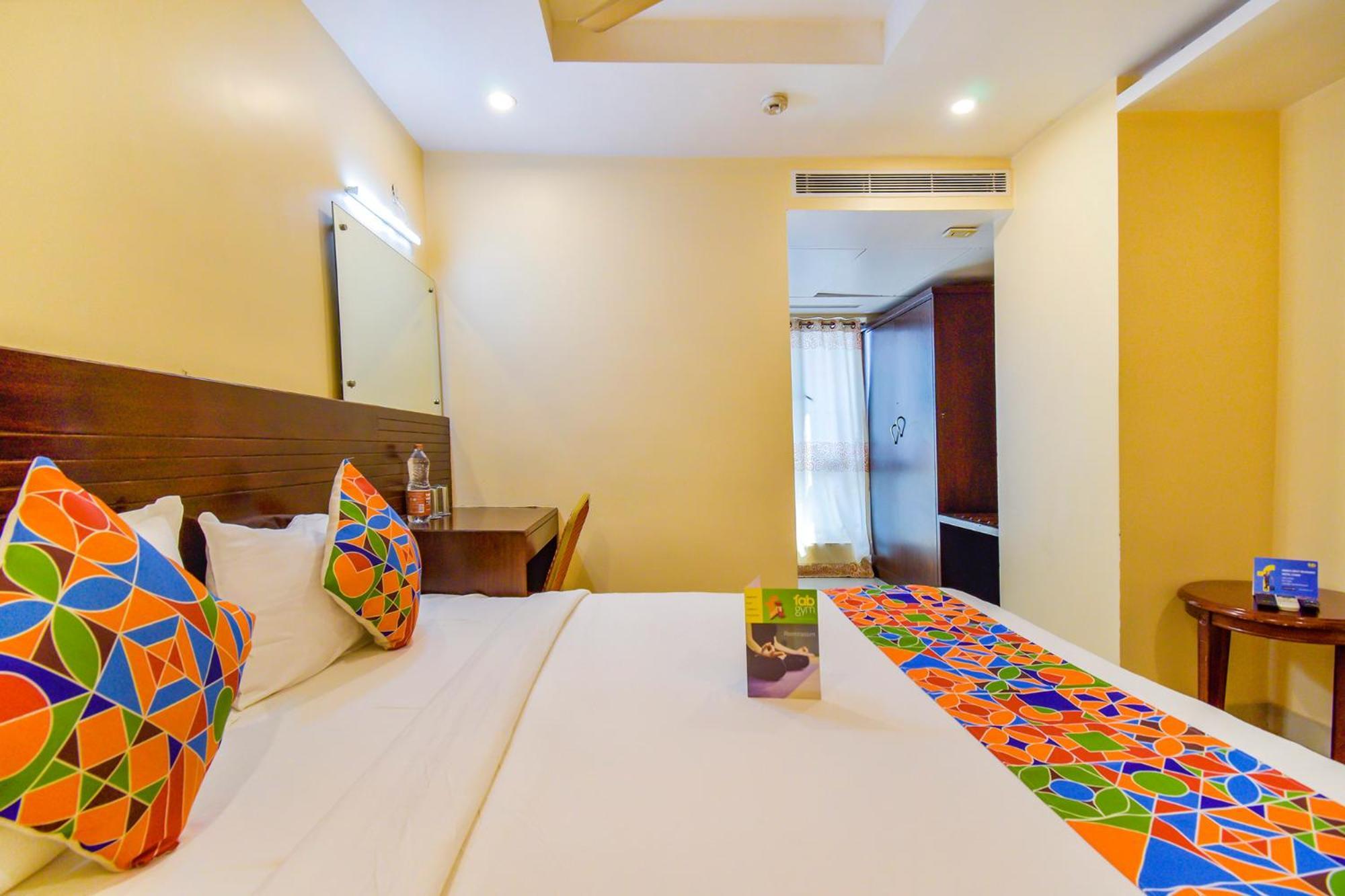 FabHotel Deccan Heritage Abids Hyderabad Exterior foto